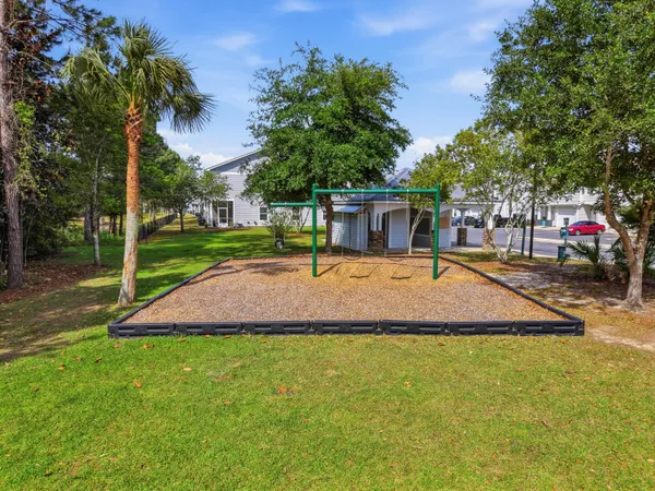 $1,650 | 246 North Sand Palm Road, Freeport, FL 32439
