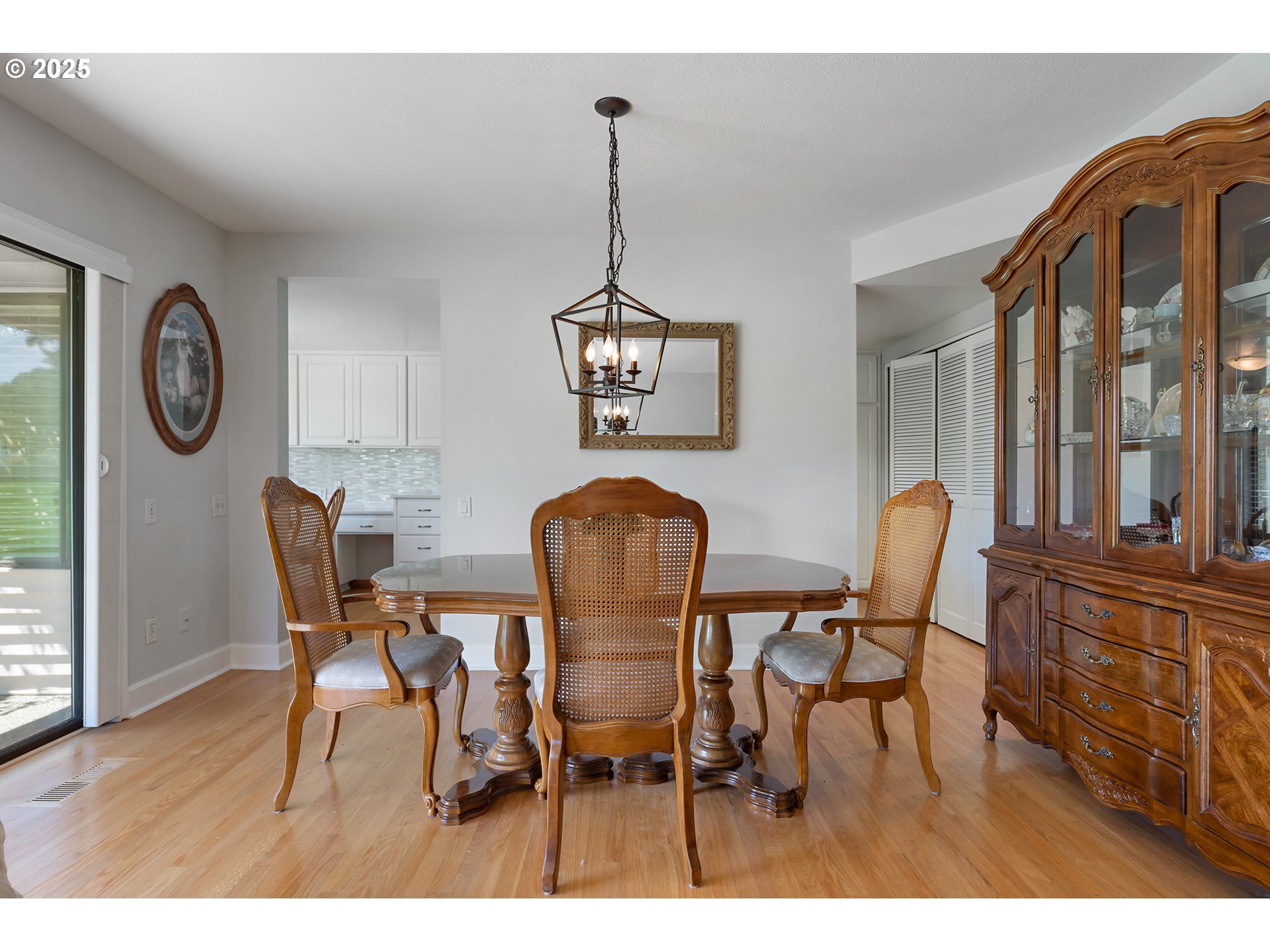 15730 Southwest Greens Way Portland, OR 97224 - Photo 9 of 42 a dining room with furniture and window
