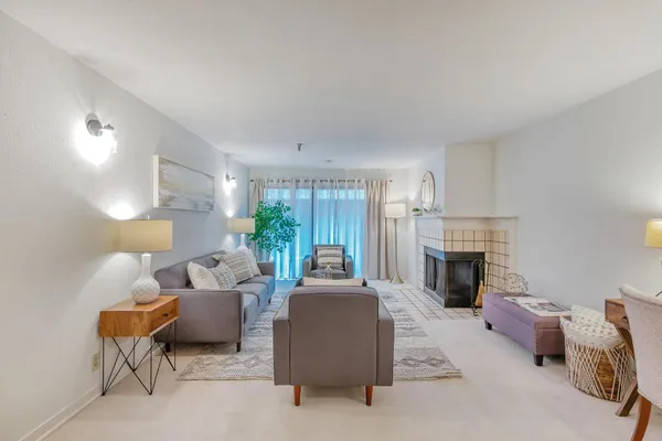 $419,900 | 295 Lenox Avenue, Unit 203, Oakland, CA 94610