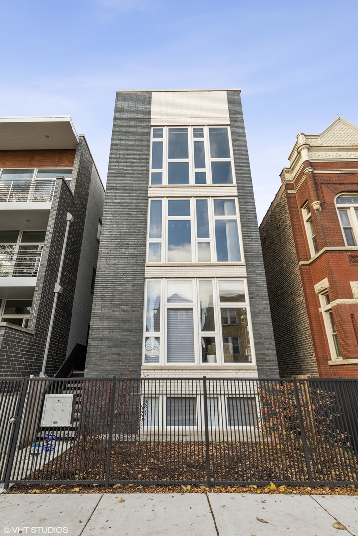 1532 North Artesian Avenue, Unit 3 Chicago, IL 60622 - Photo 21 of 25 front view of a building