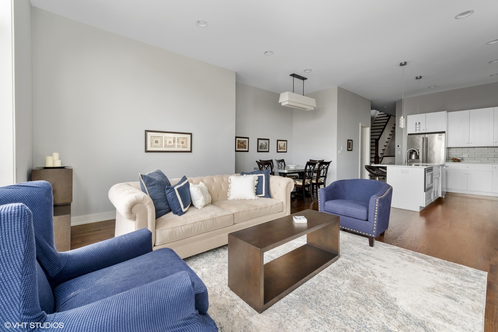 1532 North Artesian Avenue, Unit 3 Chicago, IL 60622 - Photo 5 of 25 a living room with furniture and a wooden floor