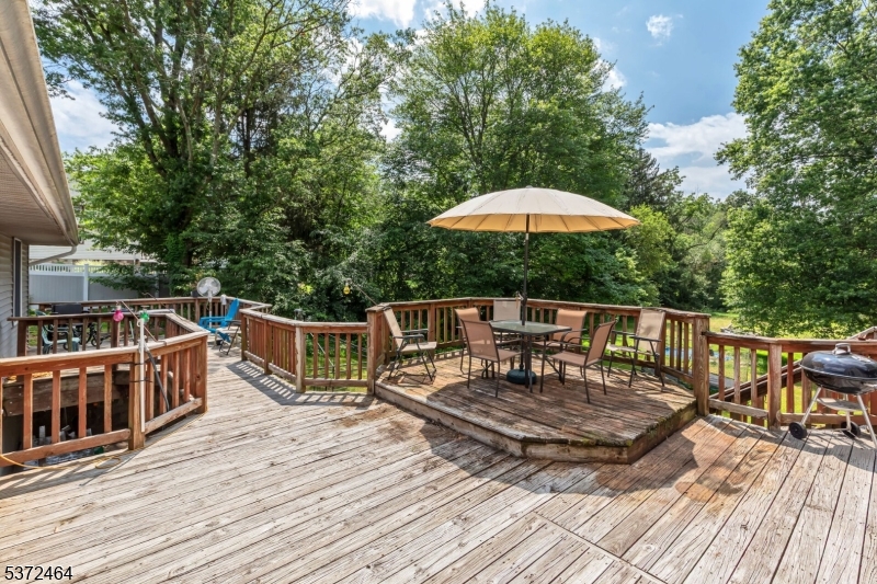 185 Milltown Road Bridgewater, NJ 08807 - Photo 24 of 33