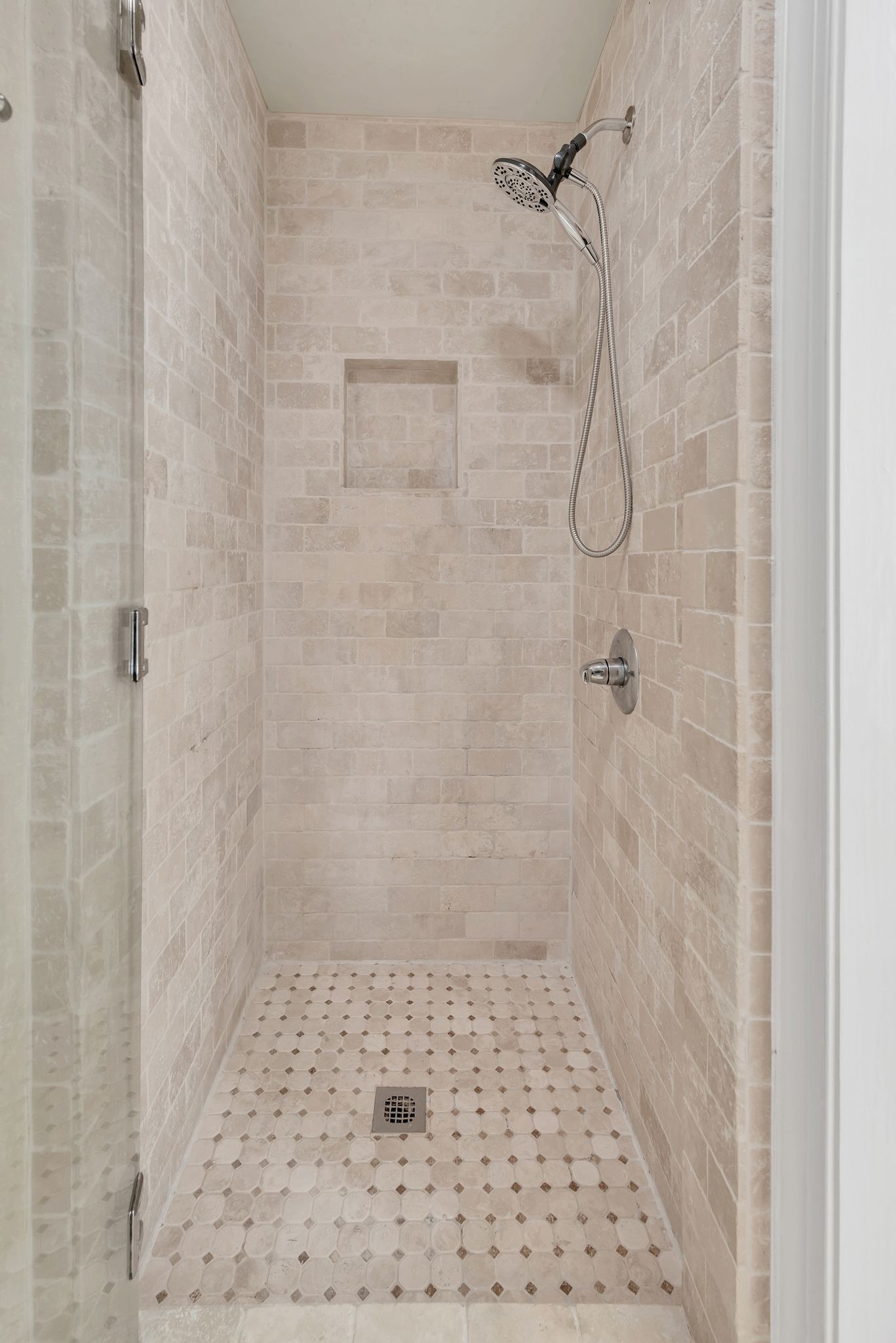 620 Estes Road Nashville, TN 37215 - Photo 36 of 40 a bathroom with a shower