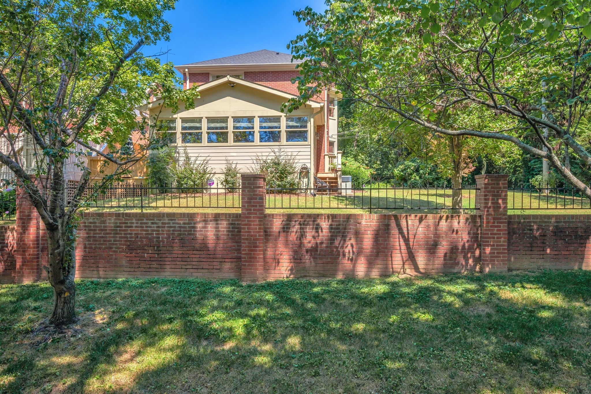 620 Estes Road Nashville, TN 37215 - Photo 38 of 40 a front view of house with yard and green space