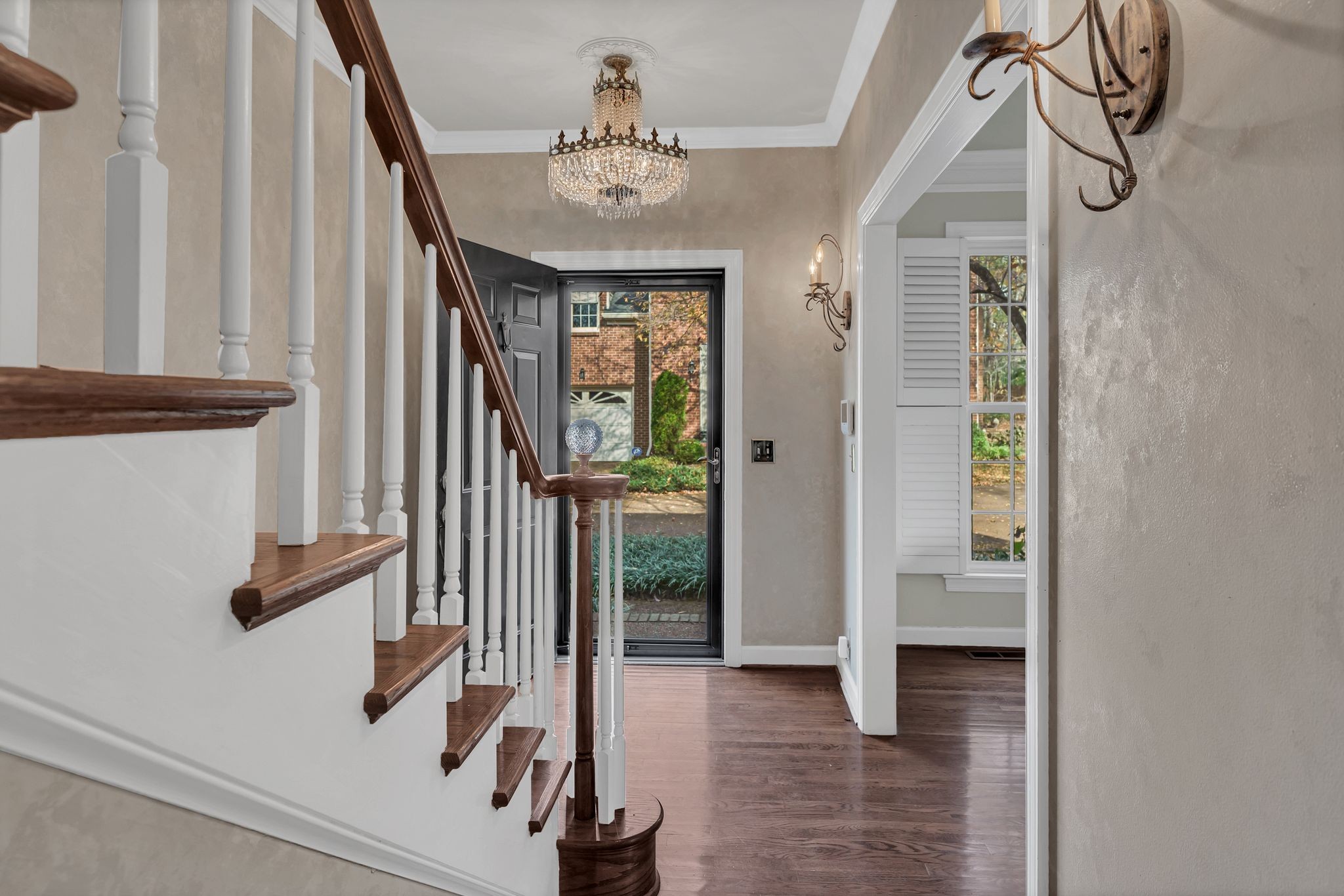 620 Estes Road Nashville, TN 37215 - Photo 6 of 40 a view of an entryway with wooden floor and door
