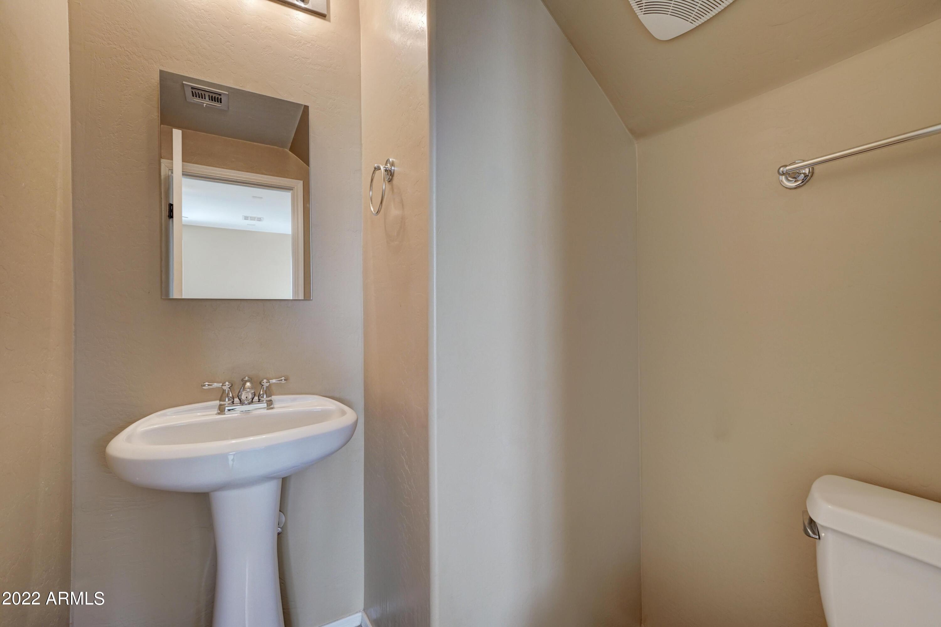 2618 South Key Biscayne Drive Gilbert, AZ 85295 - Photo 11 of 39 Half Bath
