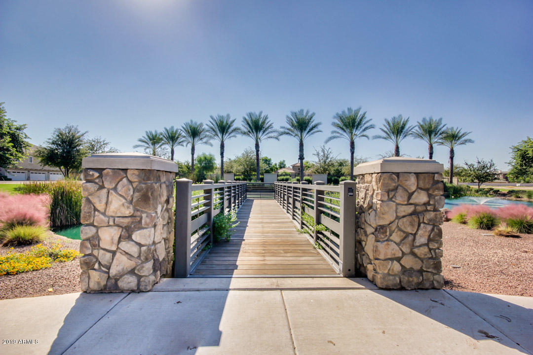 2618 South Key Biscayne Drive Gilbert, AZ 85295 - Photo 28 of 39 Community