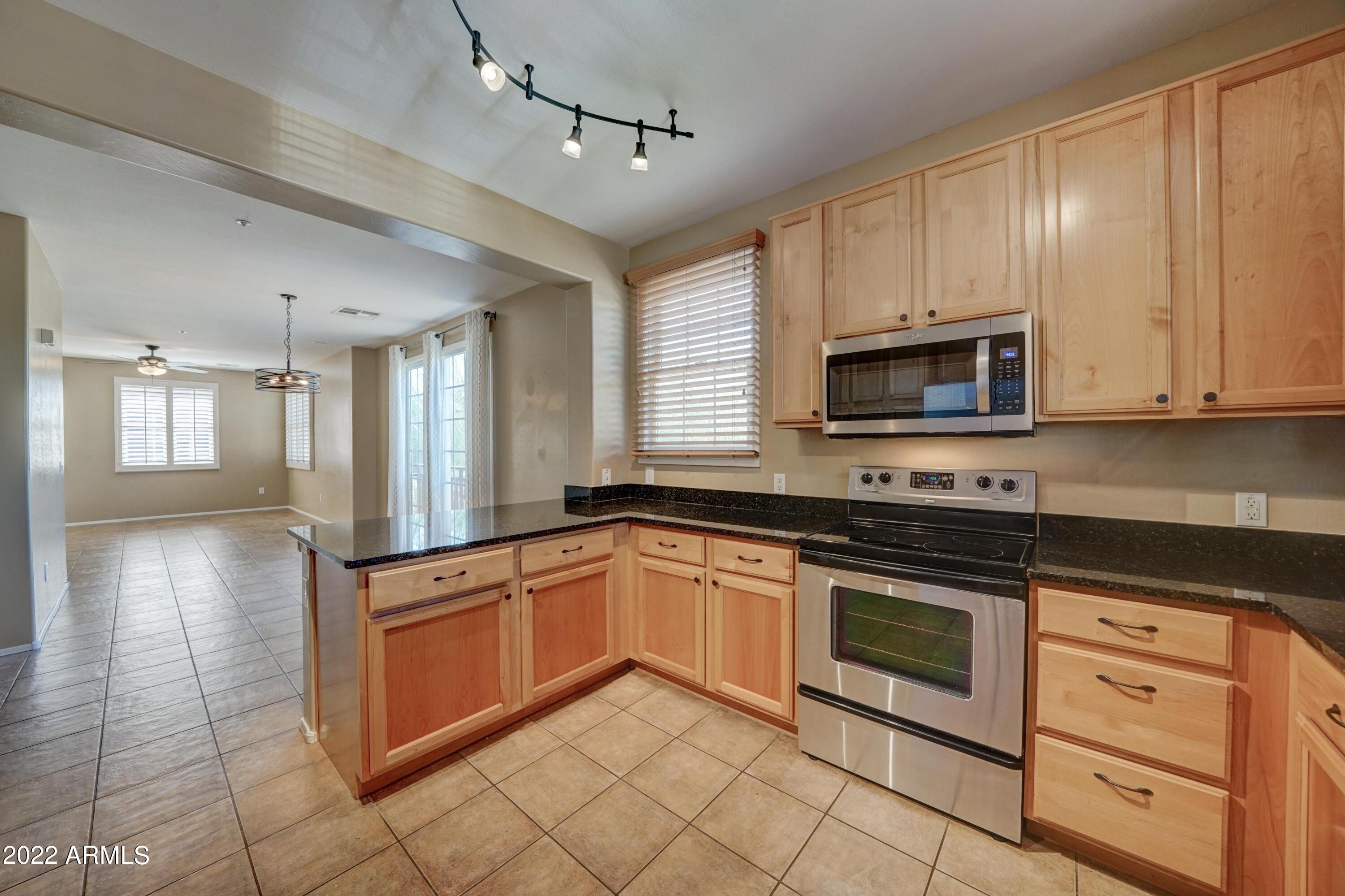 2618 South Key Biscayne Drive Gilbert, AZ 85295 - Photo 4 of 39 Kitchen