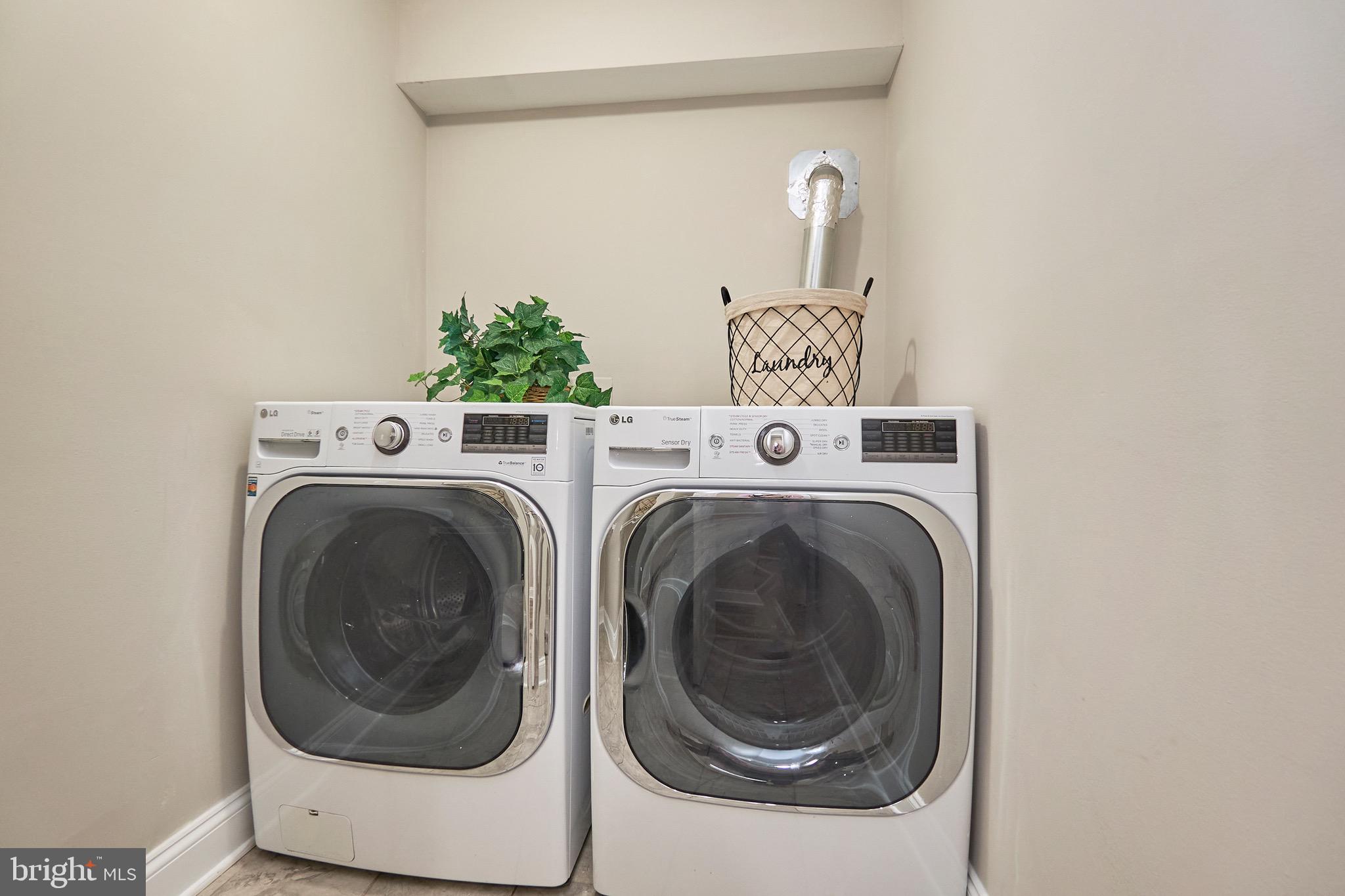 4126 Dumfries Road Catlett, VA 20119 - Photo 21 of 68 Laundry room
