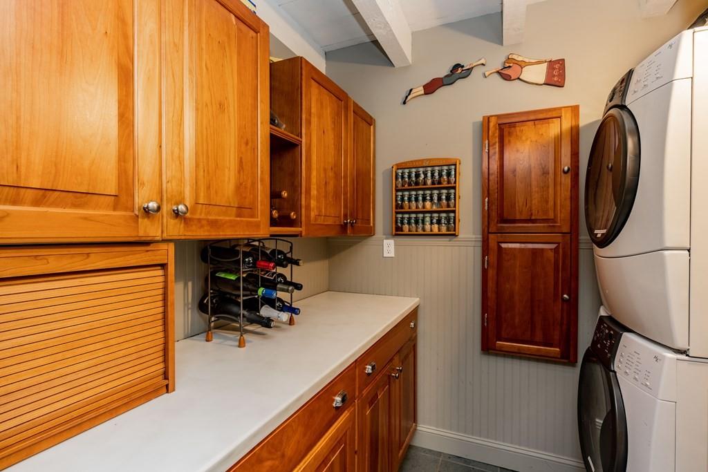 321 Russellville Road Westfield, MA 01085 - Photo 13 of 41