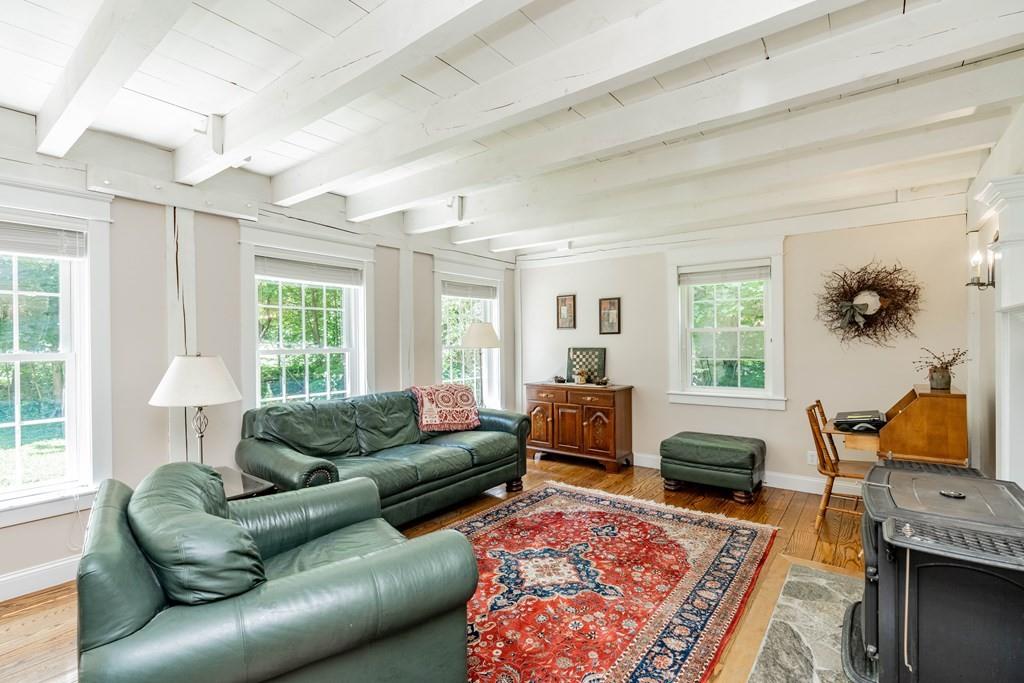 321 Russellville Road Westfield, MA 01085 - Photo 4 of 41
