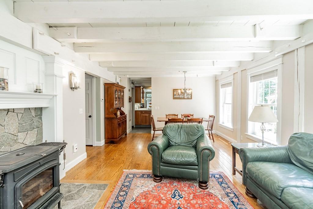321 Russellville Road Westfield, MA 01085 - Photo 8 of 41
