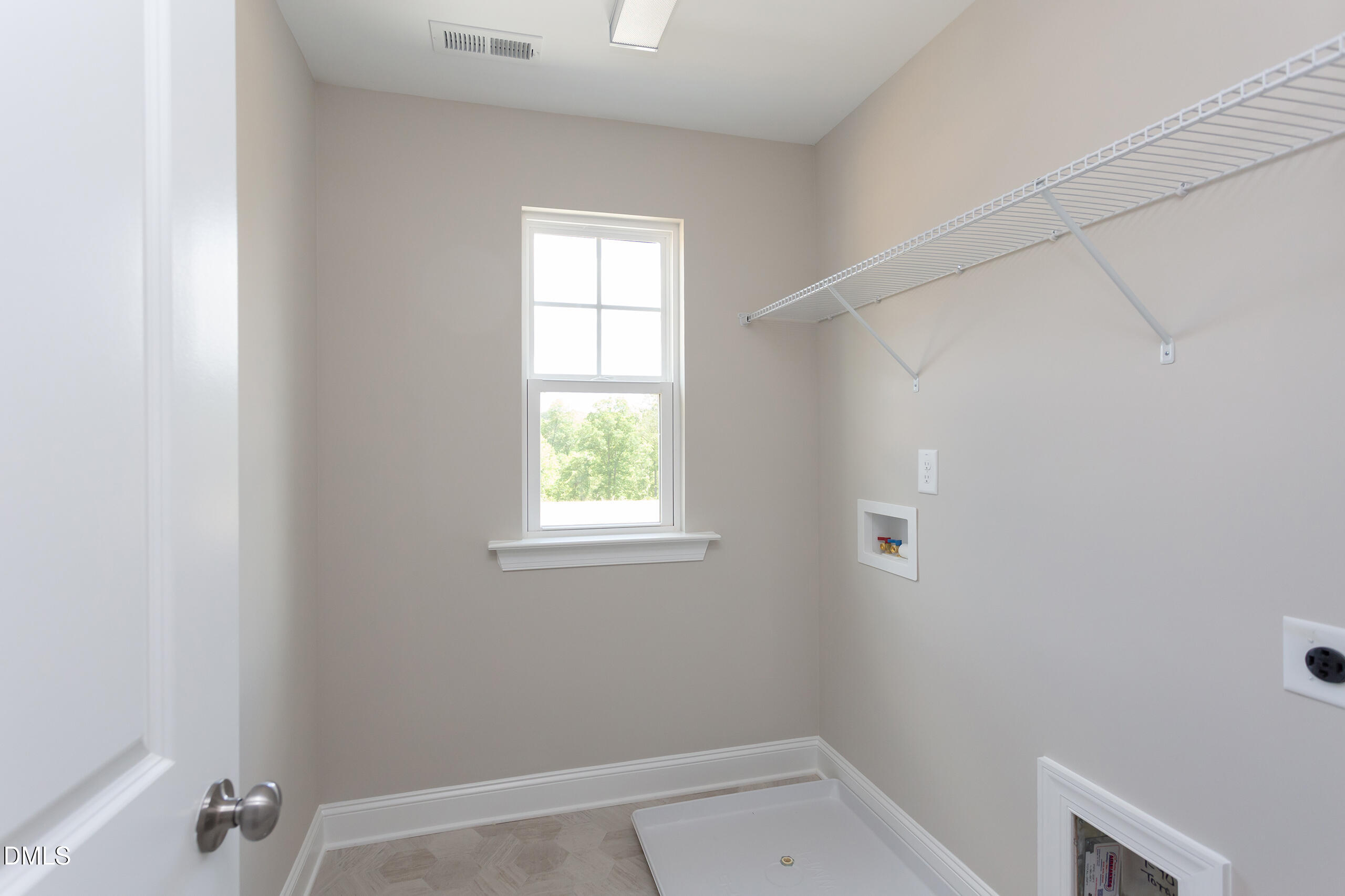 4921 Theater Way, Unit 7 Raleigh, NC 27604 - Photo 21 of 37 a small space with a window