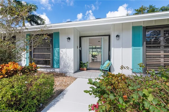 $649,000 | 2287 Queens Way, Naples, FL 34112