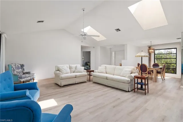 $649,000 | 2287 Queens Way, Naples, FL 34112