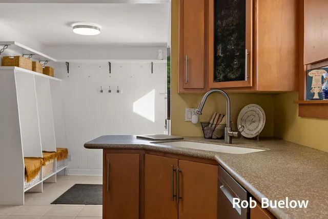 $399,900 | 17321 Coles Park Road, Spring Lake, MI 49456