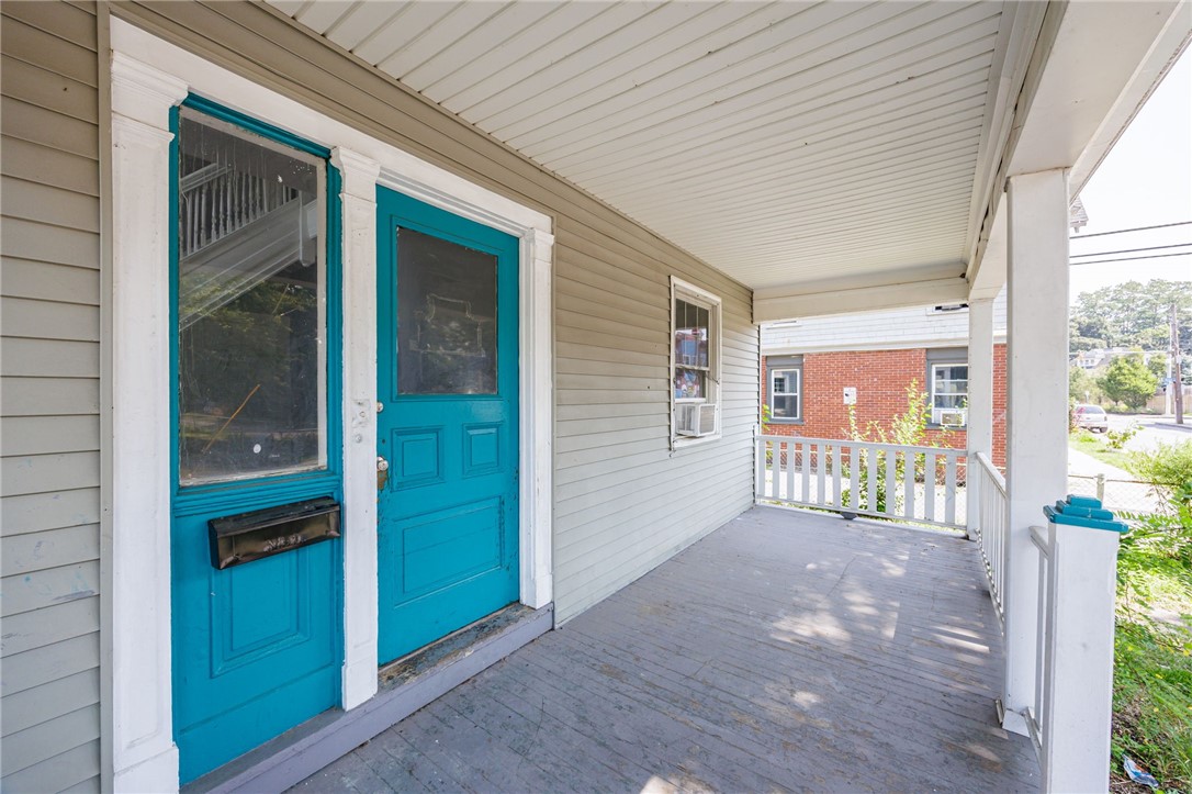 140 Weld Street Rochester, NY 14605 - Photo 3 of 39