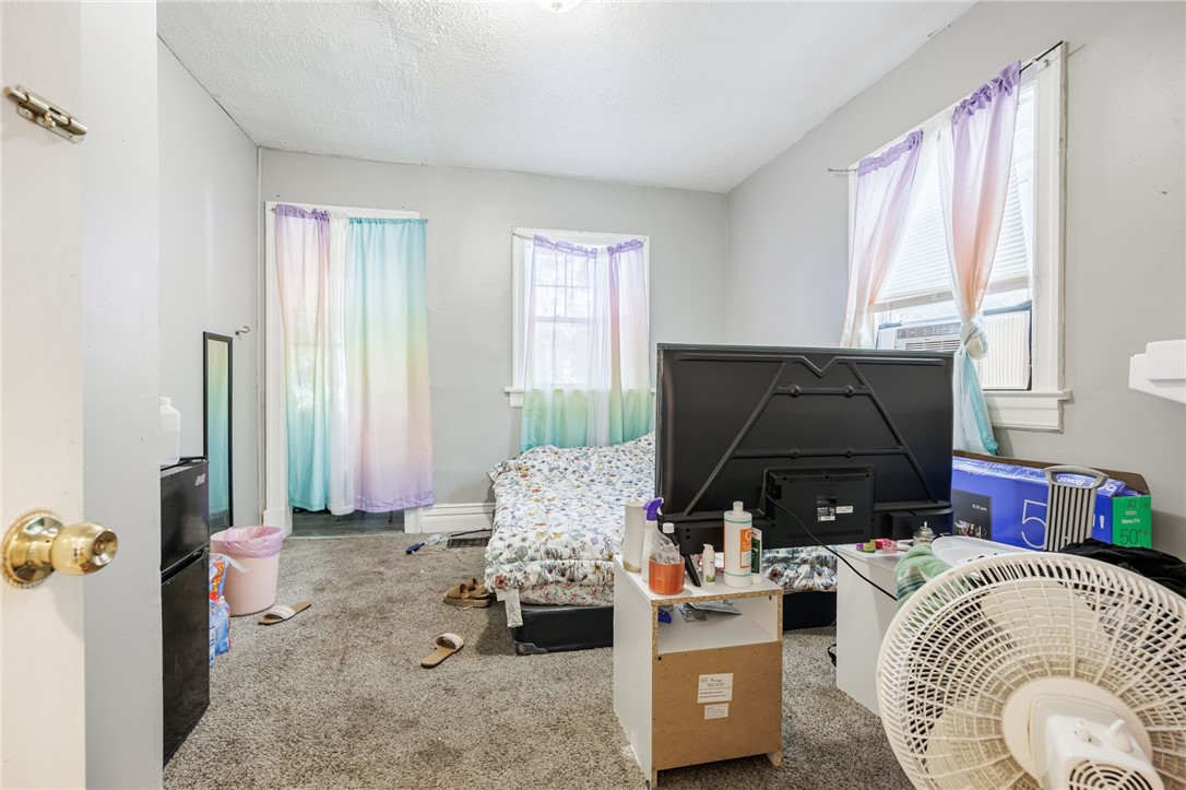 140 Weld Street Rochester, NY 14605 - Photo 9 of 39