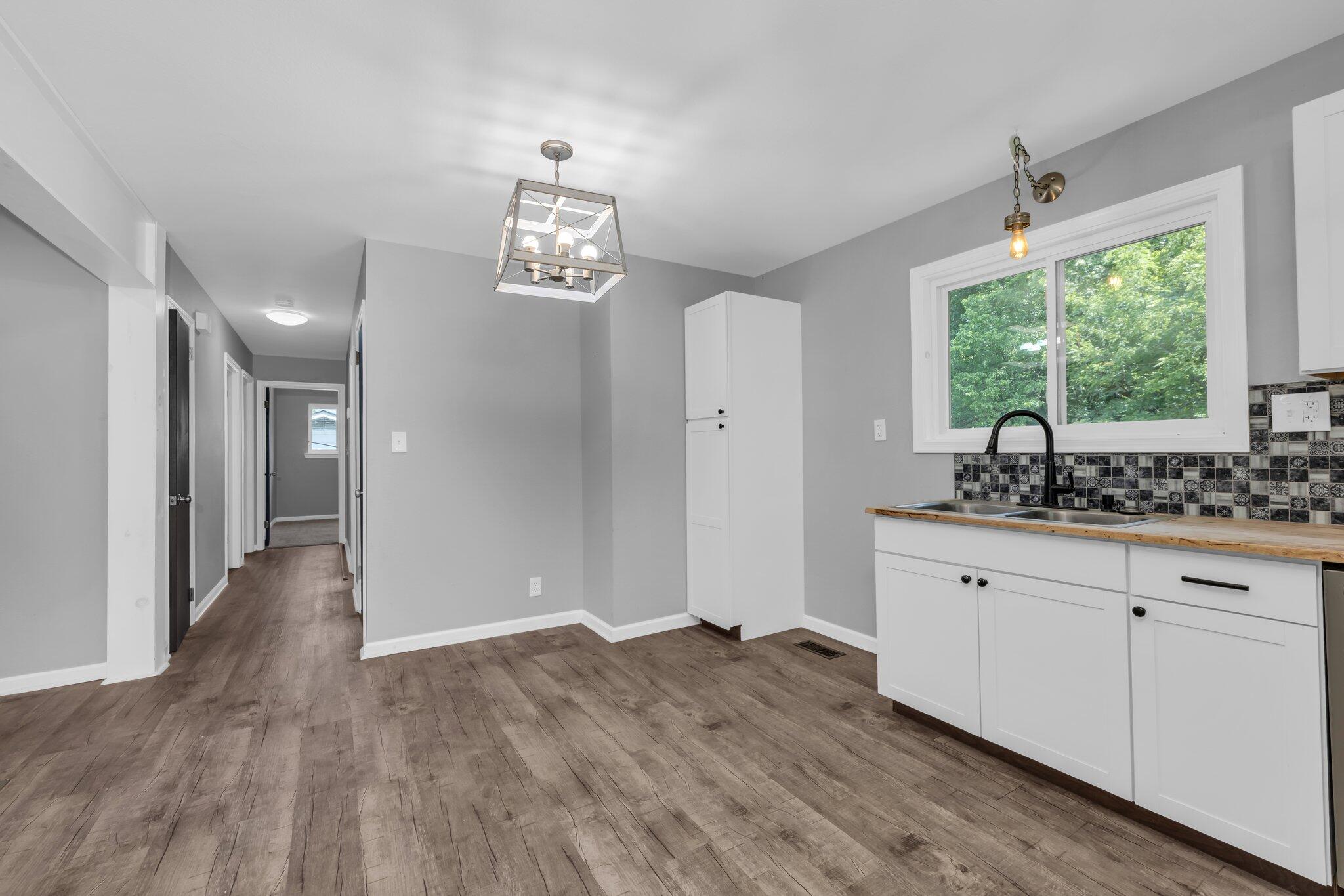 504 Isbill Road Chattanooga, TN 37419 - Photo 8 of 26 13-web-or-mls-4T1A7233