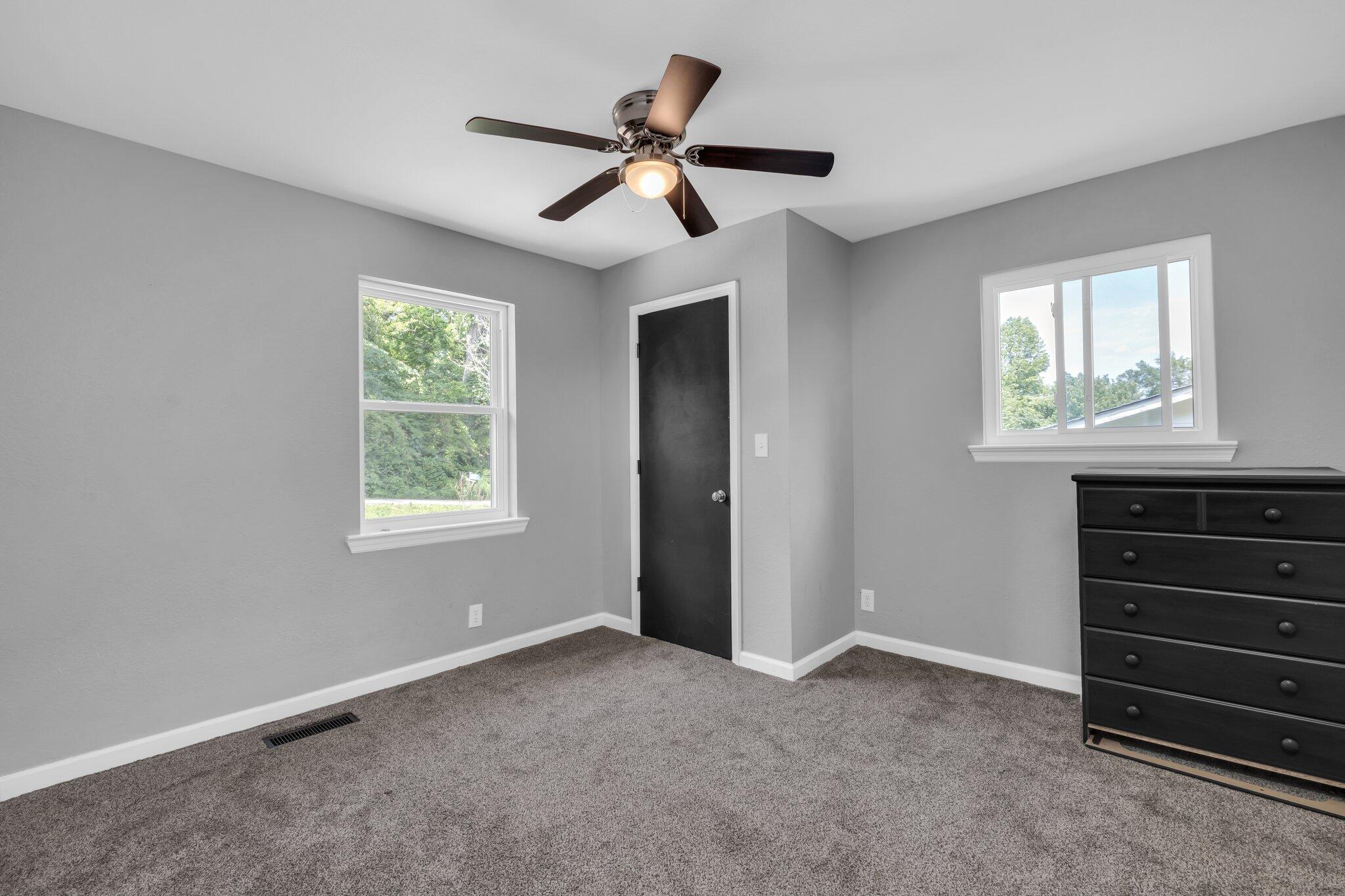504 Isbill Road Chattanooga, TN 37419 - Photo 9 of 26 18-web-or-mls-4T1A7260