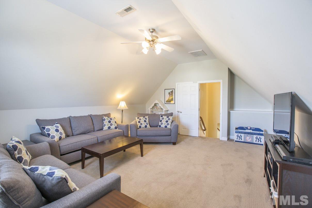 110 Sugarloaf Way Raleigh, NC 27603 - Photo 14 of 25 Gallery Image 14