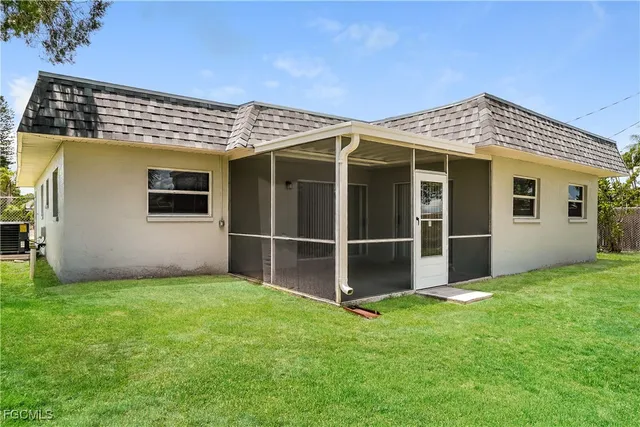 $2,035 | 7323 Barragan Road, Fort Myers, FL 33967