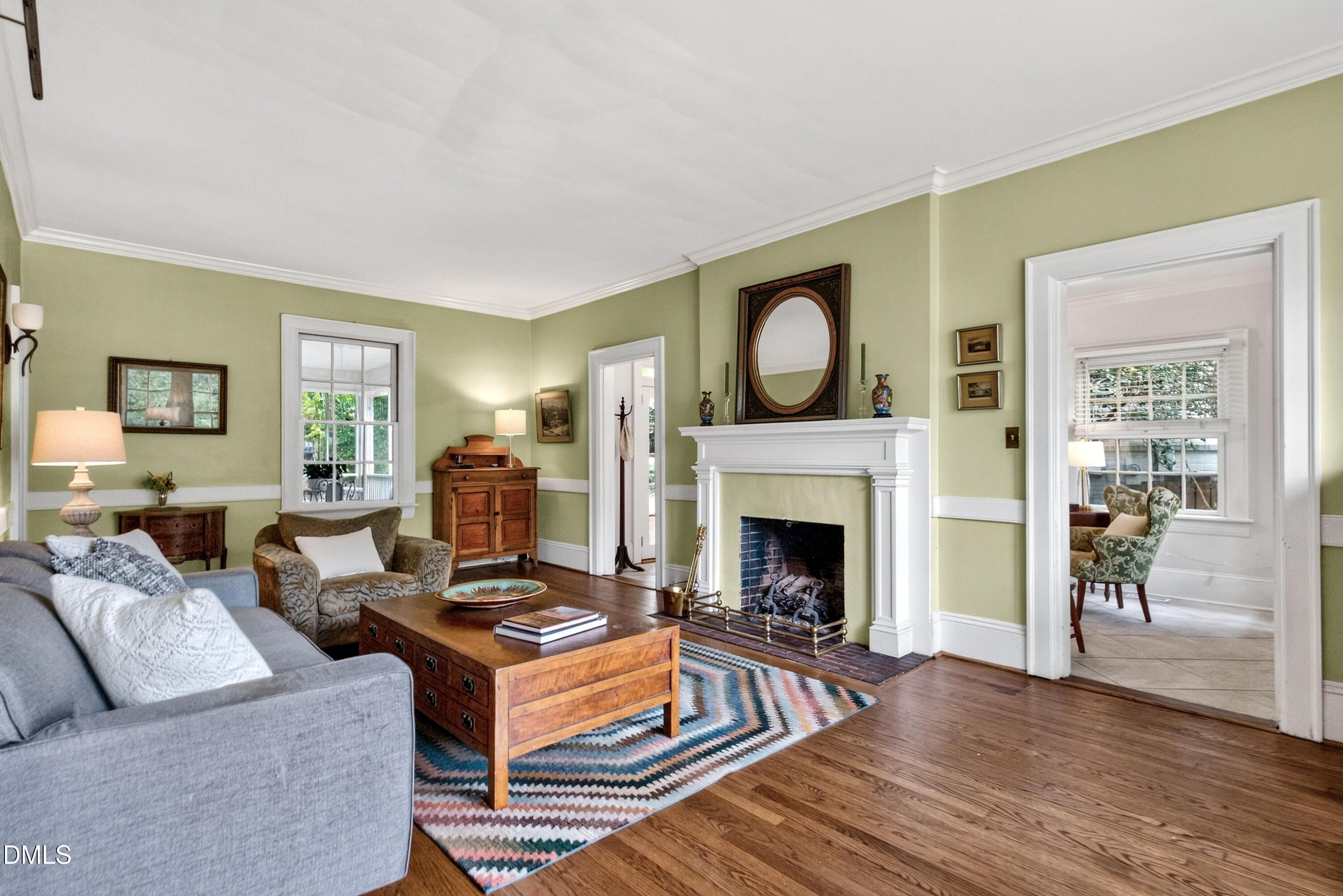 306 Hillcrest Road Raleigh, NC 27605 - Photo 8 of 27 virtual-tour-158496-photo-17816419400747