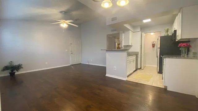 $1,630 | 1027 South Hiawassee Road, Unit 2321, Orlando, FL 32835