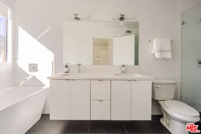 $940,000 | 2176 Clifford Street, Los Angeles, CA 90026