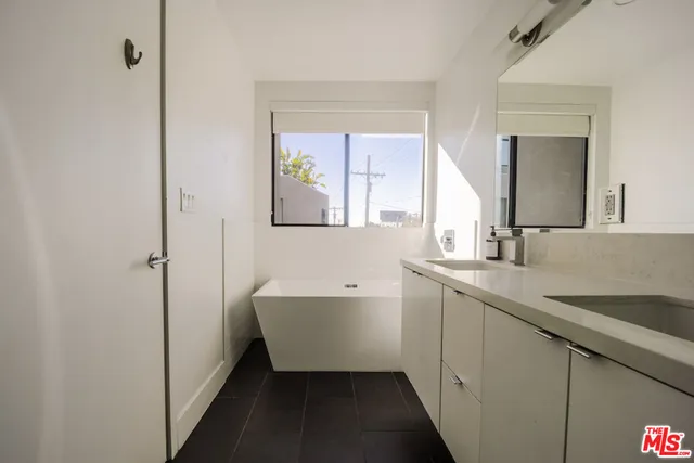 $940,000 | 2176 Clifford Street, Los Angeles, CA 90026