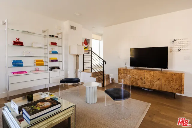 $940,000 | 2176 Clifford Street, Los Angeles, CA 90026