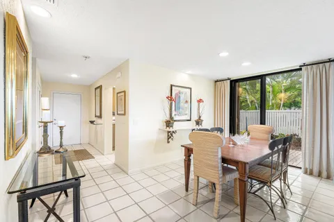 $264,900 | 5 Eastgate Drive, Unit A, Boynton Beach, FL 33436