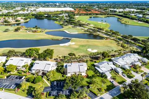 $264,900 | 5 Eastgate Drive, Unit A, Boynton Beach, FL 33436