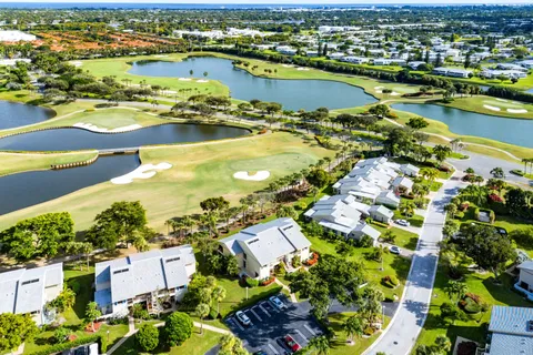 $264,900 | 5 Eastgate Drive, Unit A, Boynton Beach, FL 33436