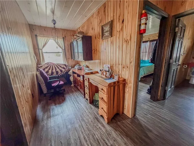 $525,000 | 1106 Southwest County Road, Holden, MO 64040