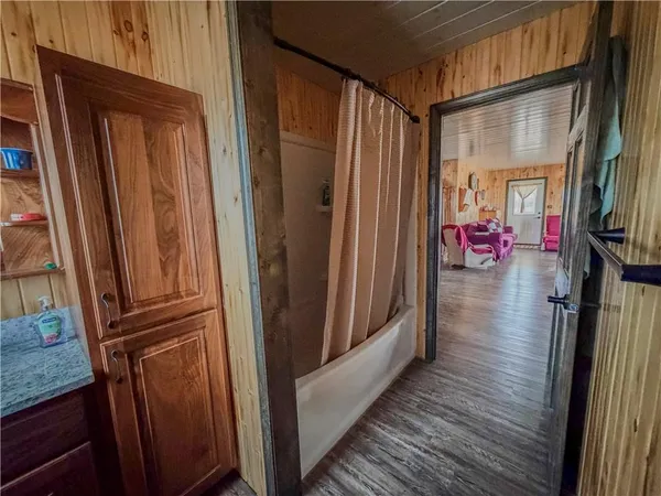 $530,000 | 1106 Southwest County Road, Holden, MO 64040
