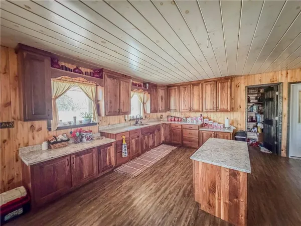 $530,000 | 1106 Southwest County Road, Holden, MO 64040