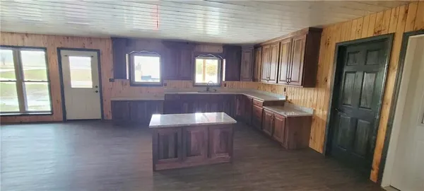 $530,000 | 1106 Southwest County Road, Holden, MO 64040