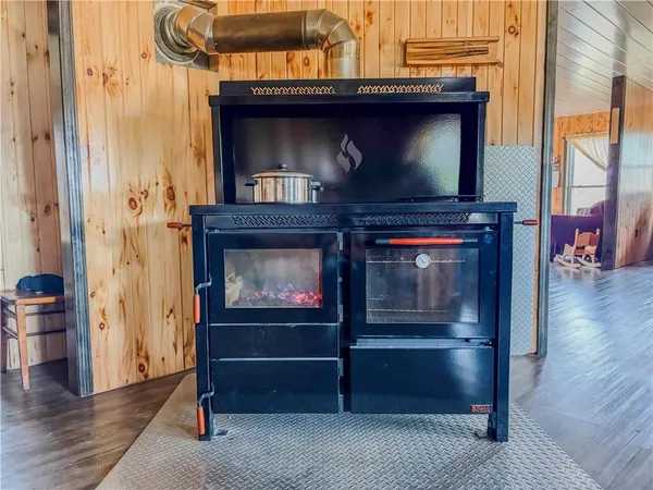 $530,000 | 1106 Southwest County Road, Holden, MO 64040
