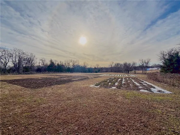 $530,000 | 1106 Southwest County Road, Holden, MO 64040