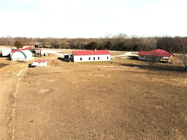 $525,000 | 1106 Southwest County Road, Holden, MO 64040