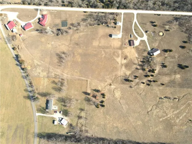 $525,000 | 1106 Southwest County Road, Holden, MO 64040