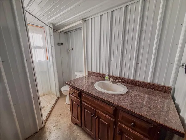 $530,000 | 1106 Southwest County Road, Holden, MO 64040