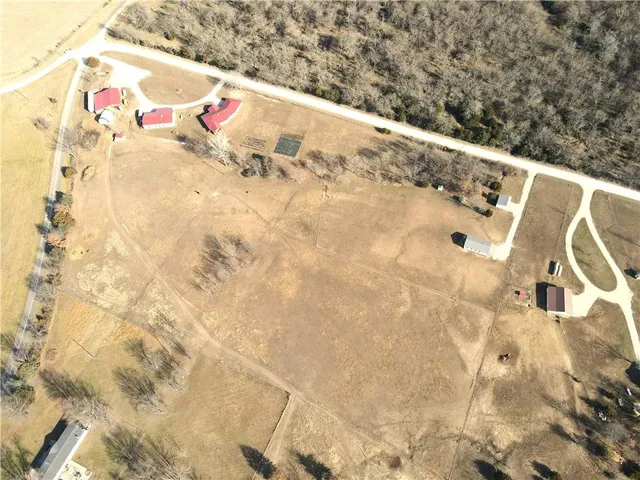 $525,000 | 1106 Southwest County Road, Holden, MO 64040