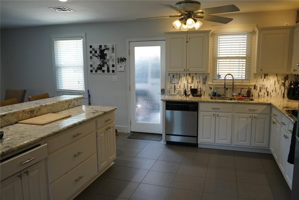 9304 5th Street River Ridge, LA 70123 - Photo 8 of 25