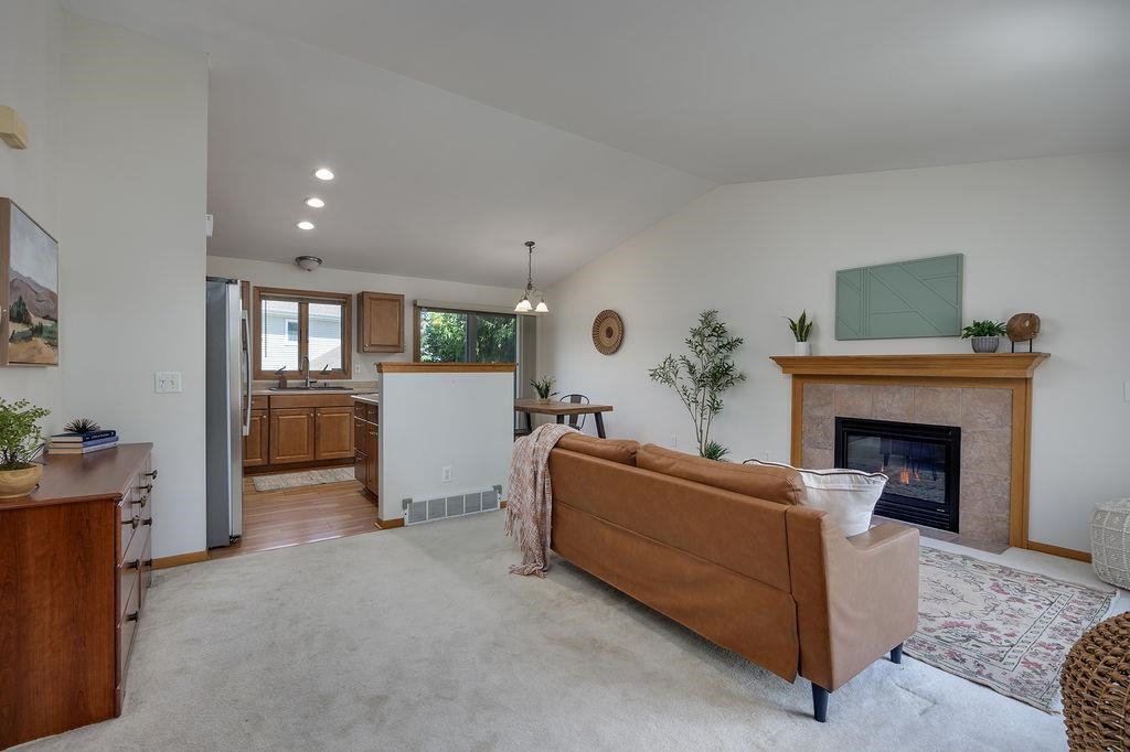 3533 Stonebridge Drive Madison, WI 53719 - Photo 8 of 43