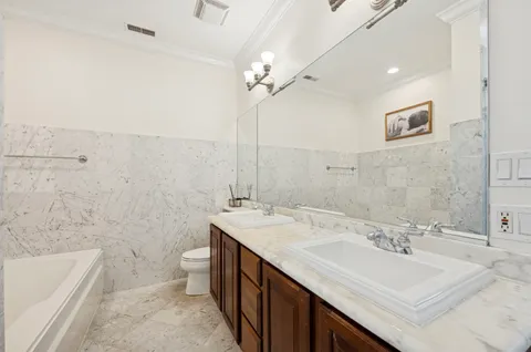 $999,000 | 2753 North Hermitage Avenue, Chicago, IL 60614