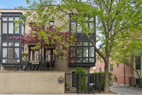 $999,000 | 2753 North Hermitage Avenue, Chicago, IL 60614
