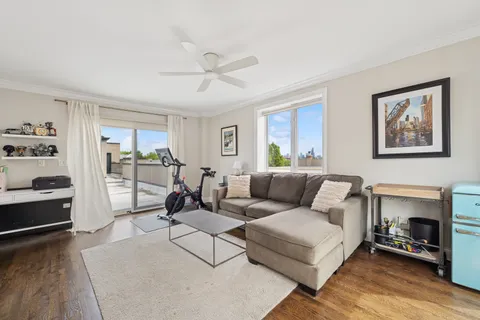 $999,000 | 2753 North Hermitage Avenue, Chicago, IL 60614
