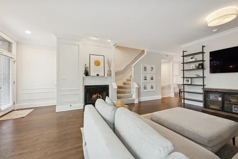 $999,000 | 2753 North Hermitage Avenue, Chicago, IL 60614